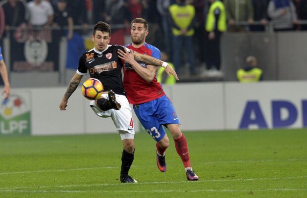 Reacția lui Reghecampf în timpul conferinței de astăzi, după ce a aflat că Gigi i-a dublat salariul lui Popescu