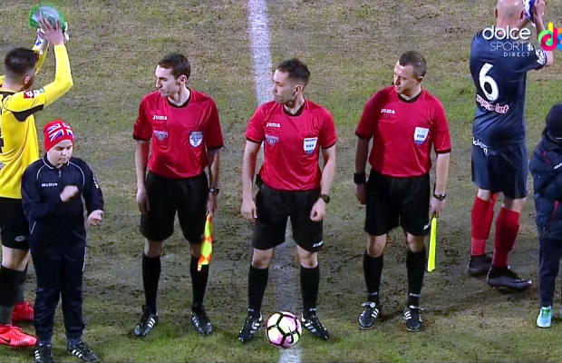 FOTO Încă se joacă meciuri de Liga 1 aici?! Terenul lui ASA Târgu Mureș arată ca după bombardament!