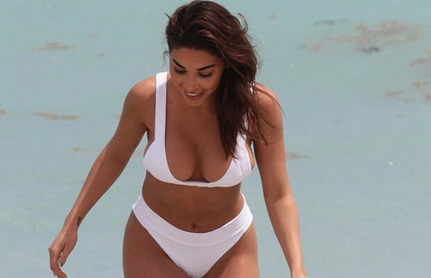 FOTO » Ce apariție! Chantel Jeffries, superbă la plajă