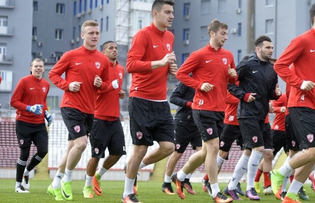 Noi detalii despre beția celor 4 dinamoviști de la lot » Ascultau manele tare, iar unul dintre ei a răspuns obraznic: "Fac ce vreau!"