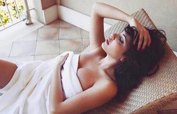 FOTO Valentino Rossi face ravagii cu noua cucerire! Cum arată fotomodelul de 21 de ani