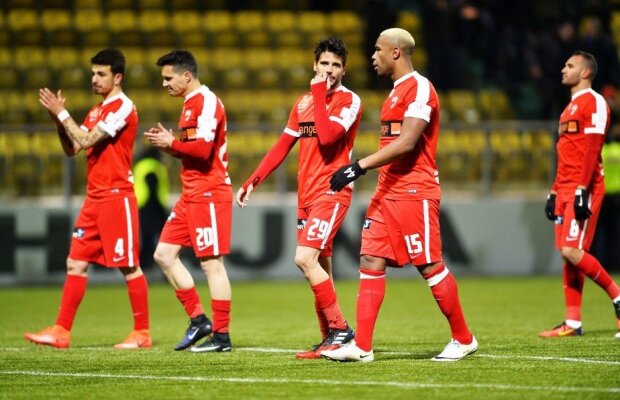 Prima consecință a înfrângerii cu FCSB » Dinamoviștii, părăsiți de suporteri cu CFR Cluj » Câte bilete s-au vândut