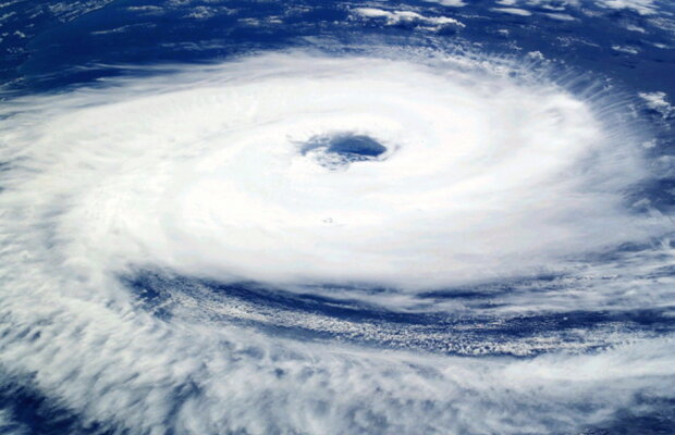FOTO Imagine uluitoare după un ciclon din Australia. Vezi ce a fost adus în stradă