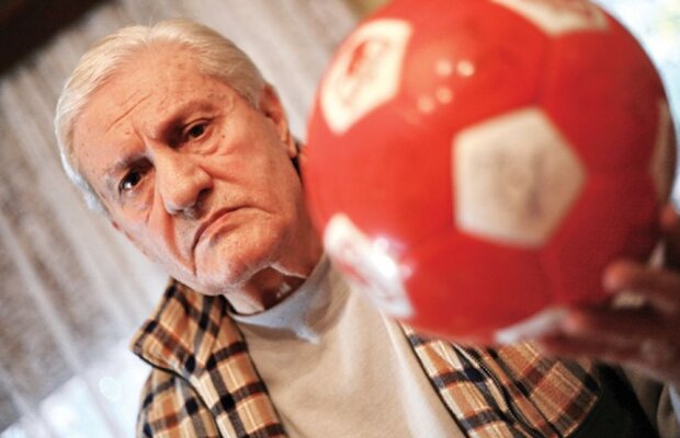 Ultimul supraviețuitor al primului derby Dinamo - Steaua a trecut în neființă » El l-a descoperit pe Mircea Lucescu