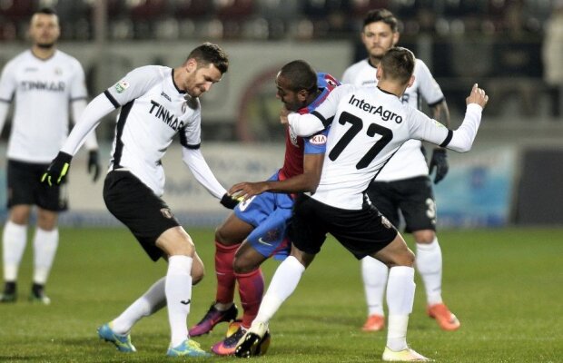 Resemnare totală în rândul jucătorilor Astrei: "Nu știu de ce nu mai reușim să facem asta, nu înțelegem ce se întâmplă"