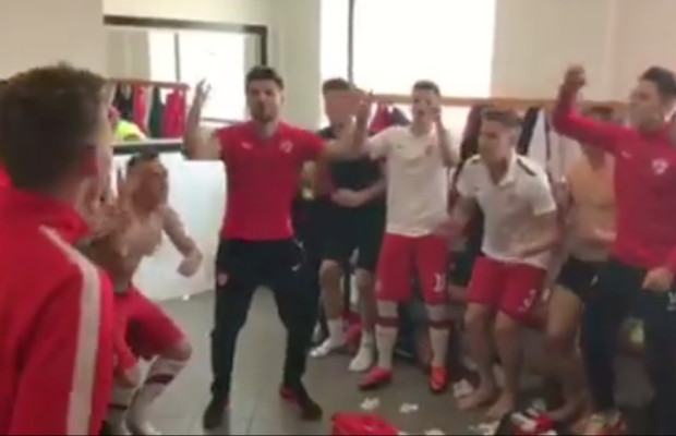 VIDEO Imagini superbe cu bucuria "câinilor" mici, imediat după victoria cu Viitorul de la juniori