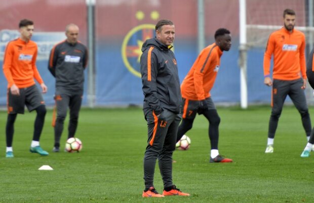 EXCLUSIV / VIDEO +FOTO » 150 de suporteri ai lui FCSB i-au încurajat pe jucători + Imagini de la antrenament