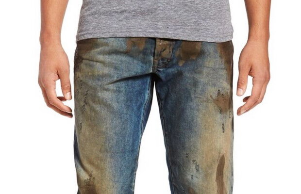 FOTO Cei mai noi blugi apăruţi pe piaţă provoacă ample polemici. Tu ai purta aşa ceva?