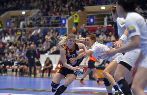 Acuze grave ale oficialilor lui CSM: "Nu știu ce ne-au pus în mâncare, 4 jucătoare s-au simțit rău toată ziua"