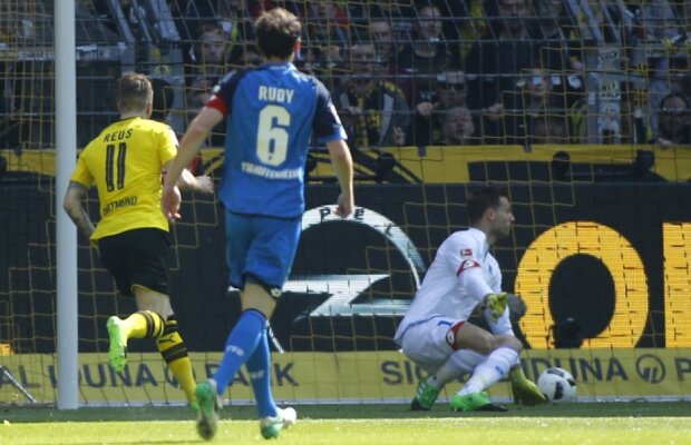 VIDEO Împinși spre Ligă » Controverse în Bundesliga după victoria lui Dortmund cu Hoffenheim, 2-1
