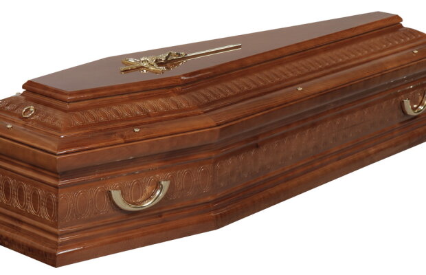 VIDEO O tânără şi-a comandat un sicriu. Nu vei ghici niciodată motivul!