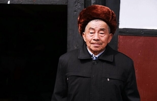 VIDEO A săpat timp de 36 de ani un canal pentru a aduce apă în satul său