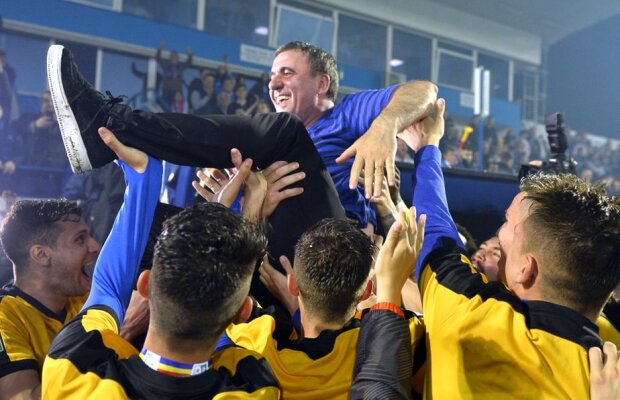 VIDEO Fabulos! Hagi a dat o lecție de filosofie la conferința de presă! Cum a câștigat titlul: "Dumnezeu ne-a dat 5 degete, 5 valori fundamentale în fotbal"