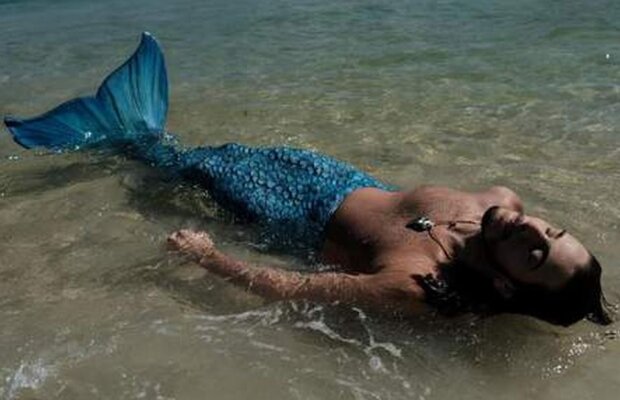 VIDEO & FOTO Strania poveste a bărbatului sirenă: ”E ceva ce mă face fericit”