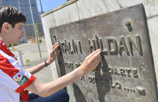 Dincolo de lumea nevăzută » Regăsire după 15 ani: Povestea emoționantă a lui George Andrei, nevăzătorul care vine mereu la meciurile lui Dinamo. Cum l-a ajutat Contra în 2002