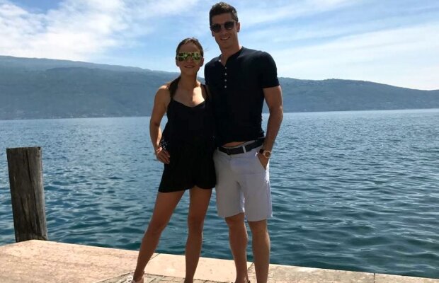 FOTO Robert Lewandowski se relaxează în Italia înaintea duelului cu ”tricolorii”
