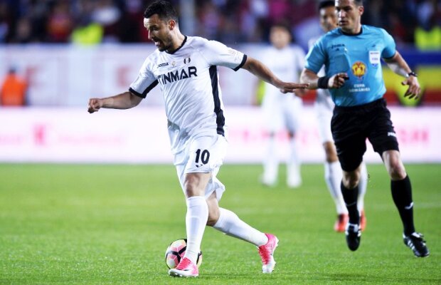 Noi detalii despre oferta primită de Budescu: "Salariul este apropiat de suma de transfer" 