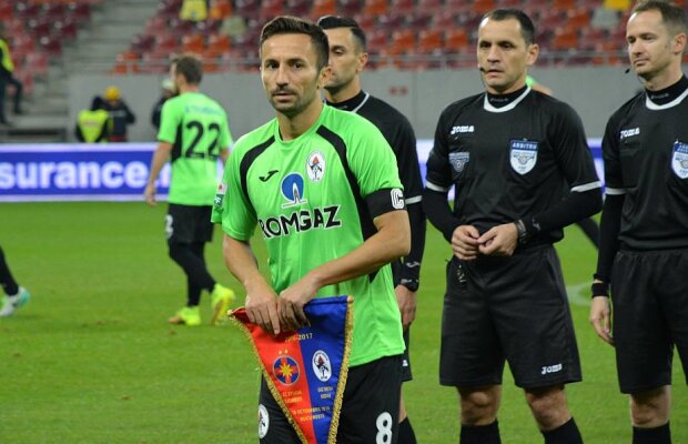VIDEO EXCLUSIV Se retrage fotbalistul-politician din Liga 1! Superdezvăluiri făcute chiar de el: are peste 300 de meciuri, dar se putea retrage la mai puțin de 20 de ani + de ce a ales politica și care a fost cel mai greu moment al carierei
