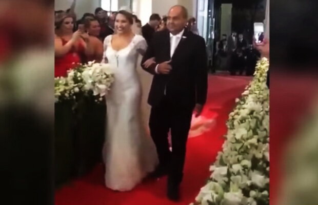 VIDEO Asta e cea mai penibilă fază de la o nuntă! Totul a fost filmat