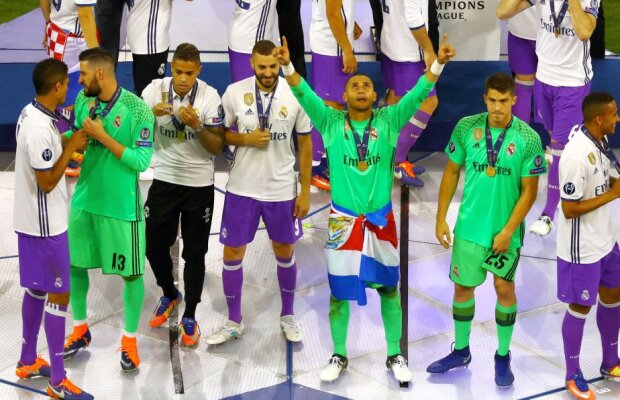 FOTO Portarul lui Real Madrid a oferit faza serii » S-a dus la arbitru, iar ce a urmat a făcut înconjurul lumii