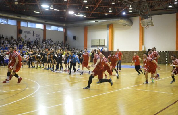 CSM București cere rejucarea meciului cu Dinamo! Alte două cazuri asemănătoare + ce decizii s-au luat atunci