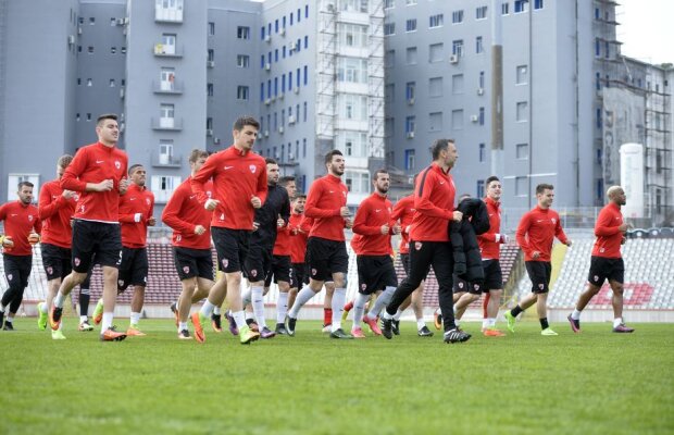 EXCLUSIV Reacția surprinzătoare a unui jucător dinamovist, după ce a fost exilat de la echipă: "Nu știu, fraților, care e situația, sunt în vacanță!"