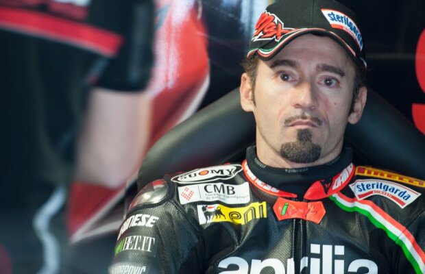 Max Biaggi a fost dus la spital cu elicopterul după un accident suferit pe pistă! Viața sa nu este însă în pericol