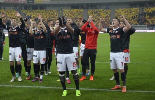 Lovitură după lovitură pentru Dinamo! După Bokila, încă un fotbalist dorit de "câini" semnează cu o rivală din Liga 1