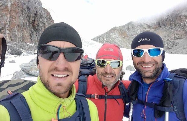 GALERIE FOTO » Două săptămâni în Nepal » Cum s-a pregătit prima echipă românească înscrisă în proiectul “Seven Summits” pentru asaltul celor mai înalţi munţi din lume pe culmile din Himalaya