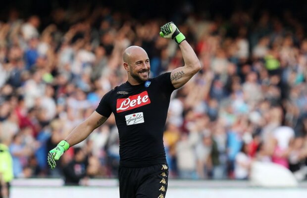 Reina, îndrăgostit de Napoli! Spaniolul vrea să rămână lângă Vezuviu şi după încheierea carierei de fotbalist