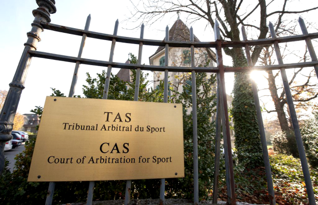 Urzeala limbilor » Avocatul de 75.000 de euro al FCSB a câștigat prima bătălie la TAS cu Viitorul: a obținut judecarea dosarului în limba franceză în loc de engleză!