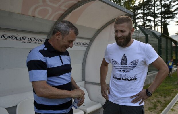 FOTO Apariție surpriză în cantonamentul lui Dinamo din Slovenia » Cine i-a vizitat pe "câini"