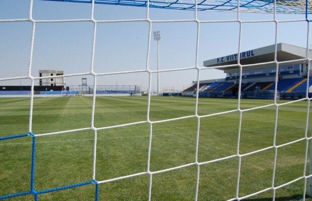 Nu le poţi avea pe toate » Mitul supremaţiei Academiei Hagi, demontat cu 4 exemple clare