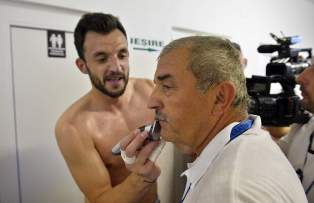 Ceva fin: după ce și-a ras mustața, Ionuț Popa își va tatua un șarpe! :D