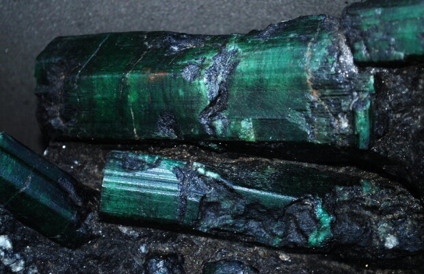 A găsit un smarald uriaș, în valoare de 300 de milioane de dolari, însă viața lui a devenit un coșmar