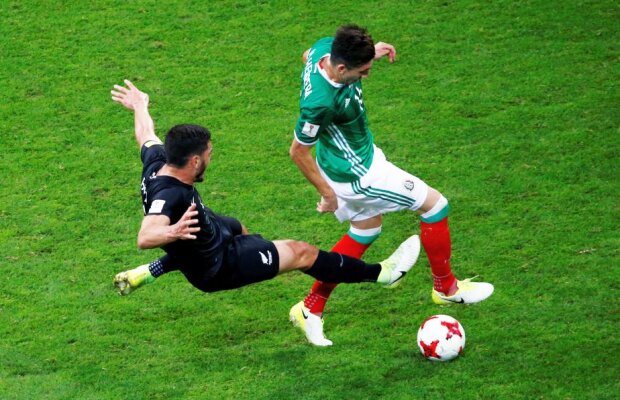 FOTO + VIDEO Gafă la Cupa Confederațiilor » VAR a comis-o: doar ”galben” în locul unui ”roșu” imens