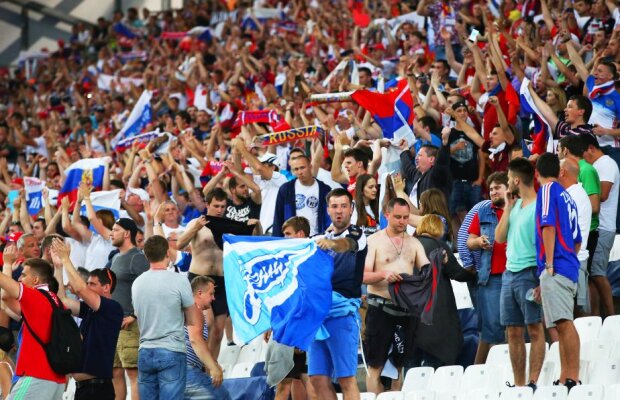 În ”cantonament” pentru Mondialul huliganilor » Ultrasii ruși se pregătesc în păduri 