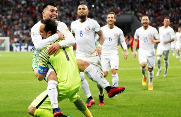 FABULOS! Ce le-a spus Claudio Bravo coechipierilor înainte să apere TOT la penalty-uri! "Ce a făcut e enorm"