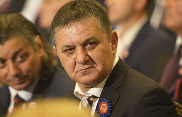 Lăcătuș a anunțat când va pleca CSA Steaua în cantonament » 3 jucători aproape transferați, negocieri cu alți 6