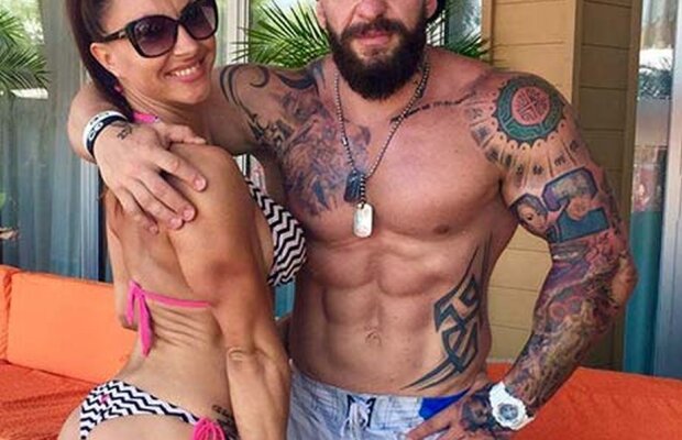 O medaliată cu aur a României, personaj principal într-un dosar de videochat » A aruncat două sacoșe cu vibratoare pe geam