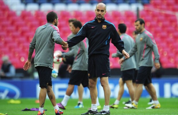 Dani Alves îl driblează pe Guardiola și e la un pas să semneze cu PSG!