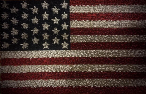 FOTO & VIDEO Iată din ce a făcut steagul ţării sale un american din Georgia!