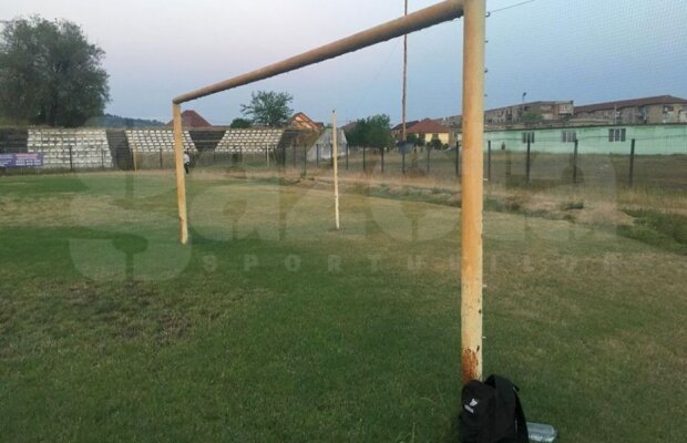 EXCLUSIV VIDEO + FOTO Pandurii se mută la Motru pentru meciurile din Liga a 2-a, dar stadionul e în paragină! Conducerea clubului dă asigurări: "Cosmetizăm arena până începe sezonul"