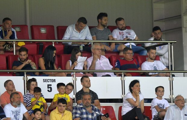 Debut așteptat în familia Iordănescu! Susținere masivă pentru Edward la primul meci oficial pe banca Astrei 