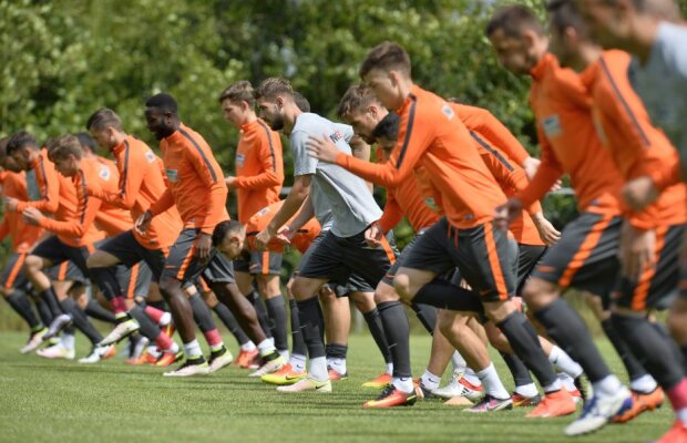 Oficial » FCSB s-a mai despărțit de trei jucători