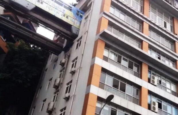 FOTO & VIDEO China: O linie de metrou trece printr-un bloc de locuințe, la nivelul etajului 6