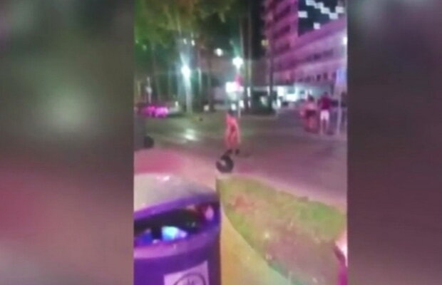 VIDEO Oamenii beţi fac lucruri trăznite, însă un bărbat a întrecut orice limită. Toată lumea râde de el!