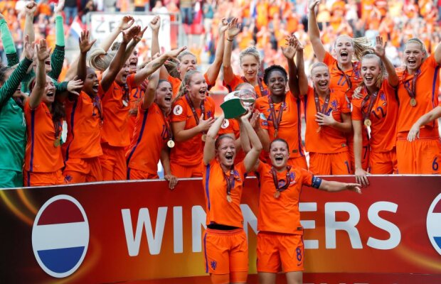 Olanda, noua campioană europeană la fotbal feminin » „Portocala mecanică”, la primul trofeu din istorie