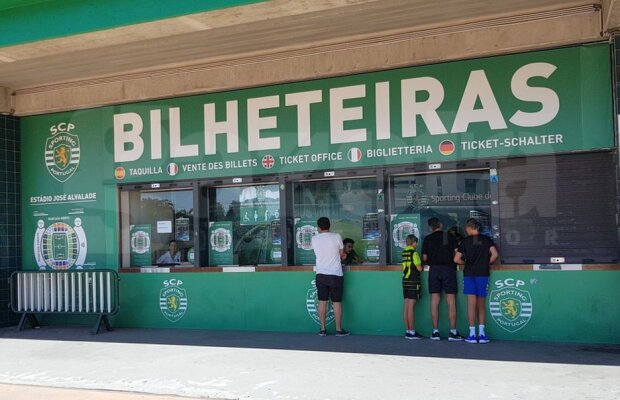 Corespondență din Portugalia // Sporting - FCSB // FOTO Fanii portughezi vor să umple stadionul la meciul din play-off » Imagini de la casele de bilete + Cum au trecut numele adversarei pe afiș
