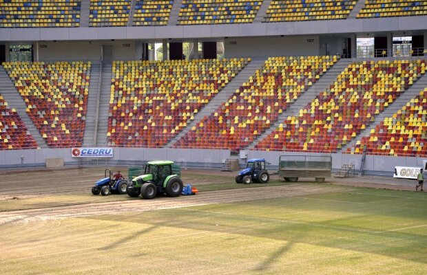 GALERIE FOTO A început înlocuirea gazonului de pe Arena Națională: "Va fi cel mai ieftin din istorie"